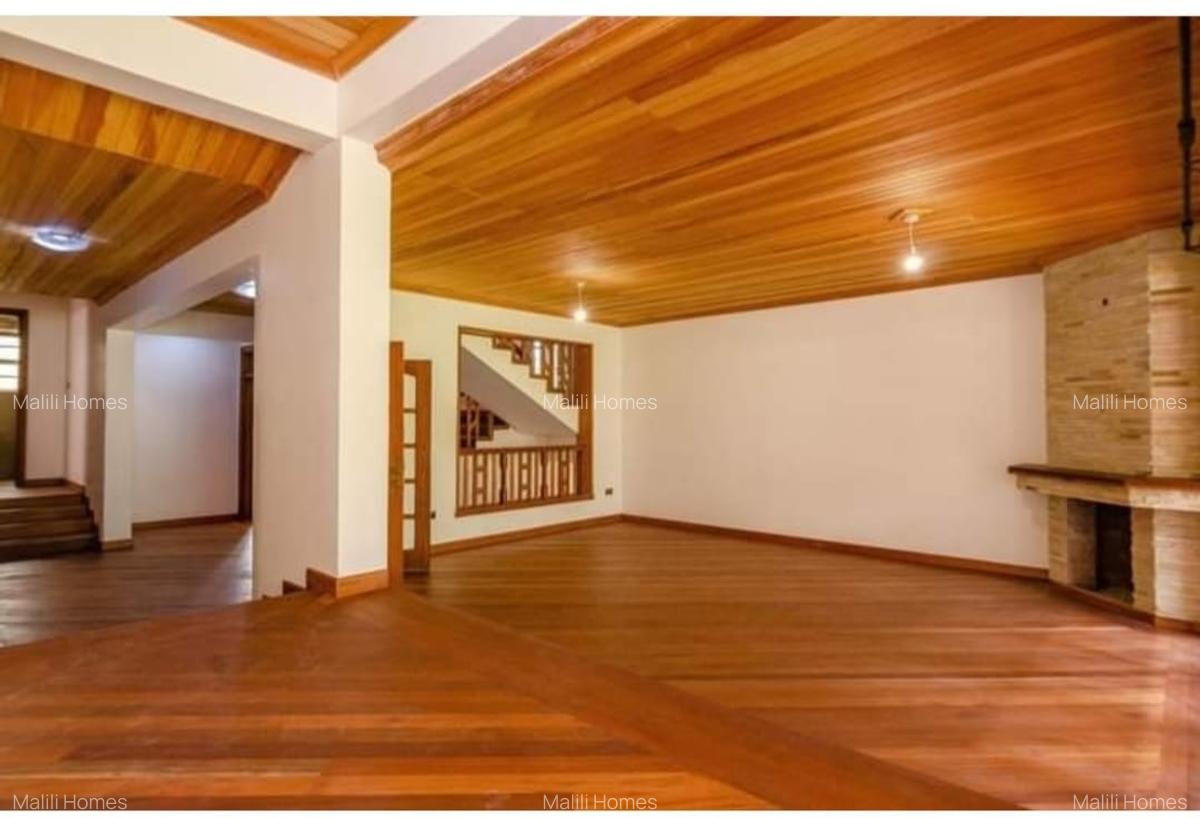 4 Bed Townhouse with En Suite in Karen - 10