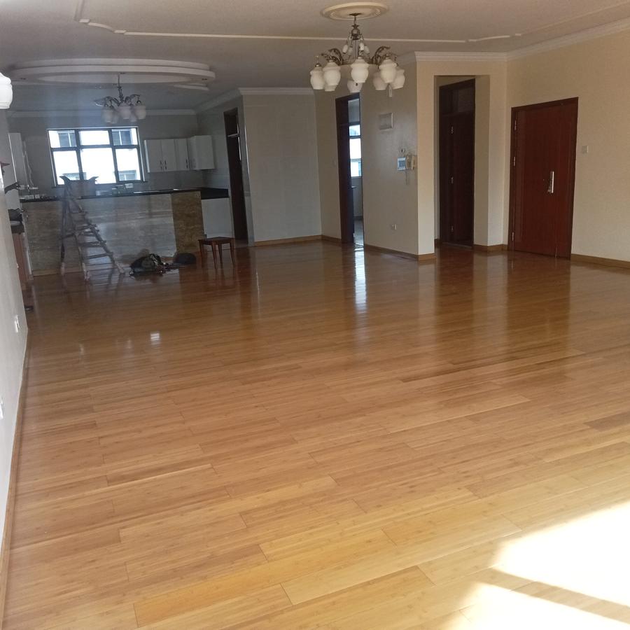 3 Bed Apartment with En Suite at Parklands - 15