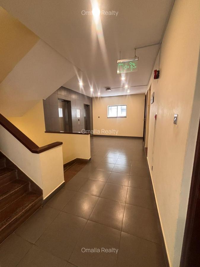 1,130 ft² Office with Service Charge Included in Westlands Area - 4