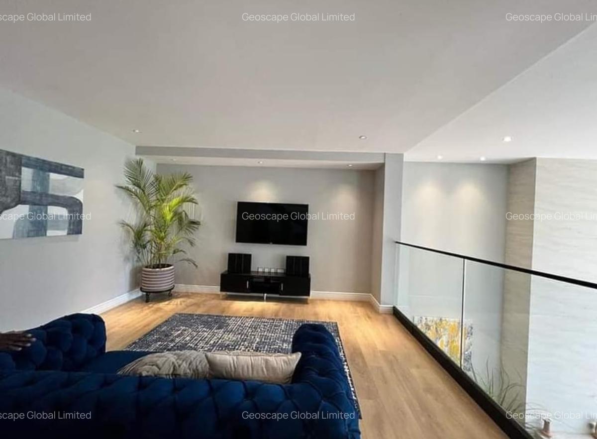 5 Bed Townhouse with En Suite in Runda - 3