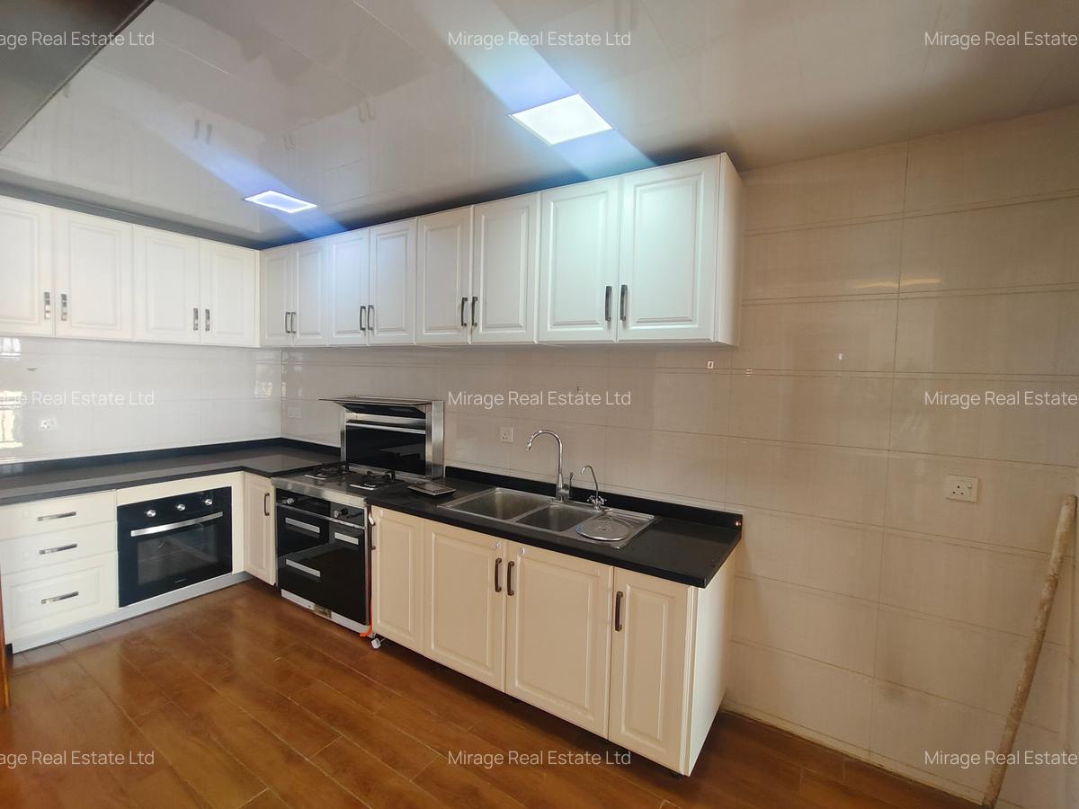 2 Bed Apartment with En Suite in Kilimani - 15