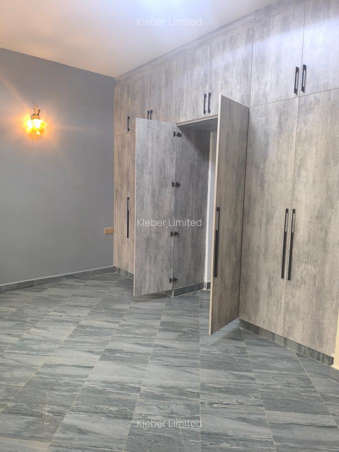 5 Bed House with En Suite in Syokimau - 15