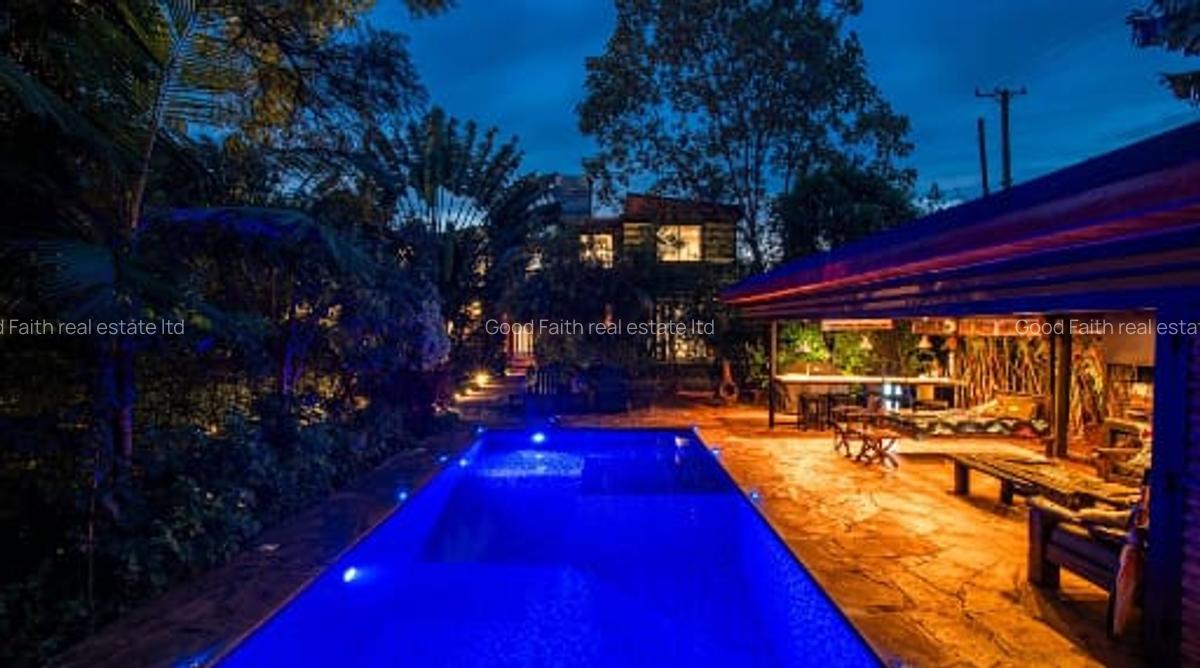 5 Bed House with En Suite in Runda - 6