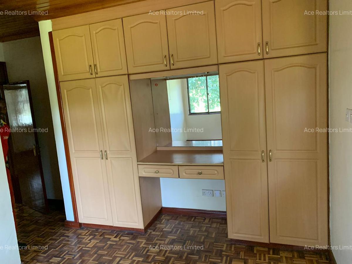 4 Bed Townhouse with En Suite at Eldama Ravine Rd - 10