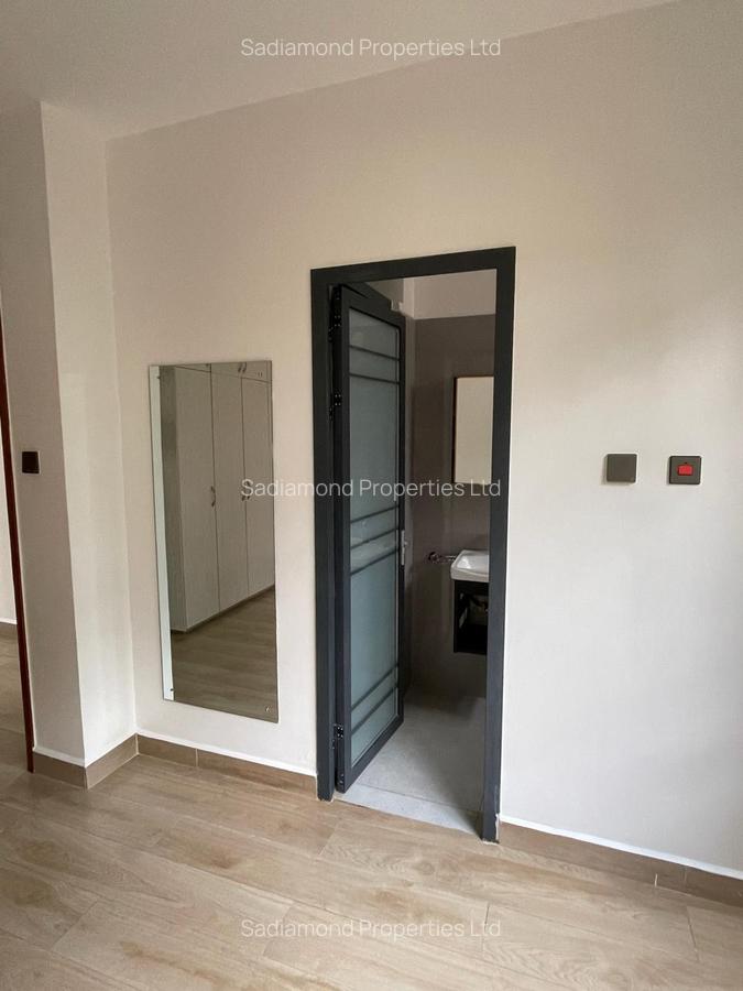 1 Bed Apartment with En Suite in Westlands Area - 7