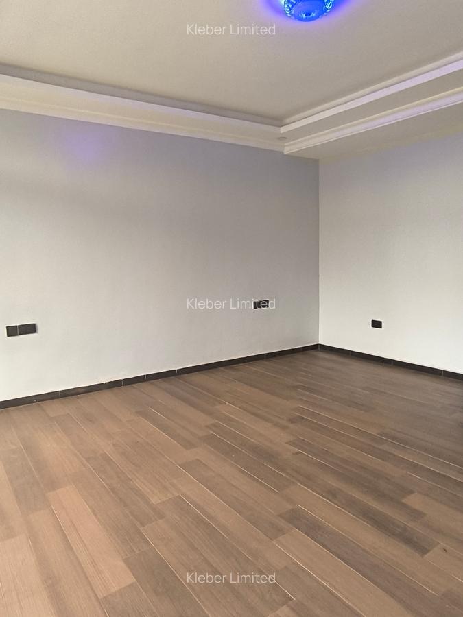 5 Bed Villa with En Suite in Ruiru - 14