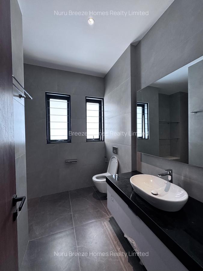 4 Bed Townhouse with En Suite in Loresho - 6