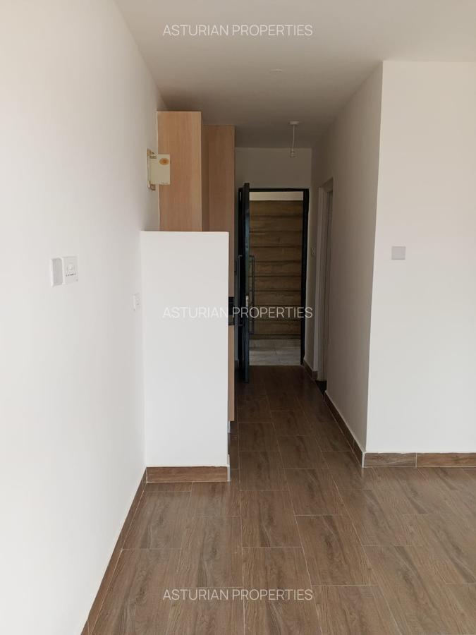 1 Bed Apartment with En Suite in Kitisuru - 6