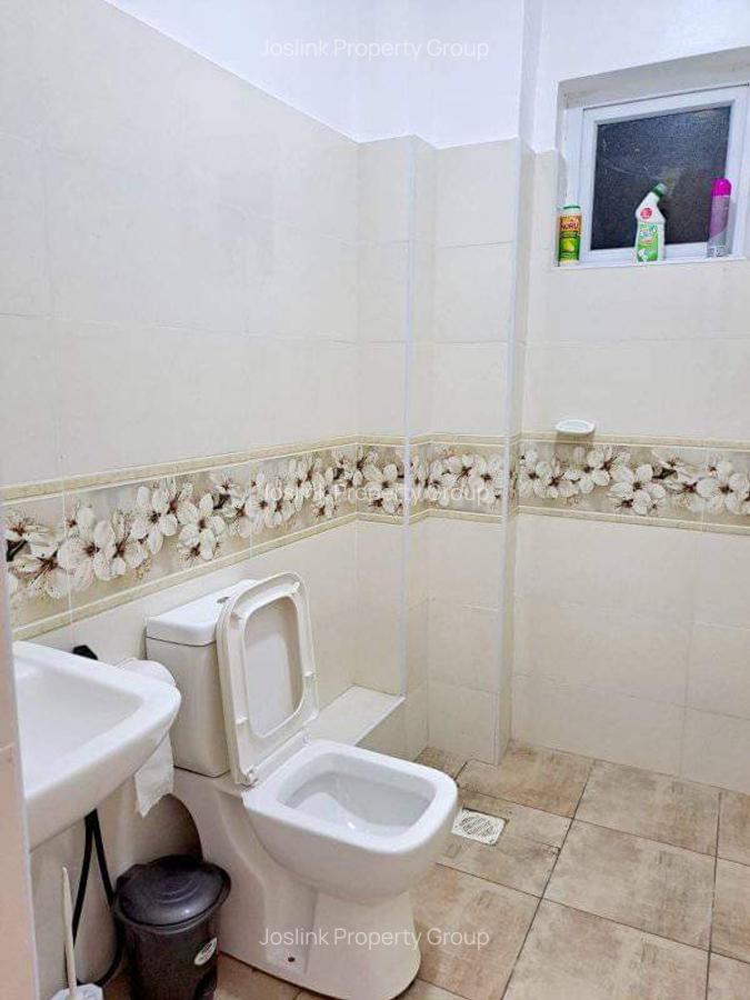 2 Bed Apartment with En Suite in Nyali Area - 11