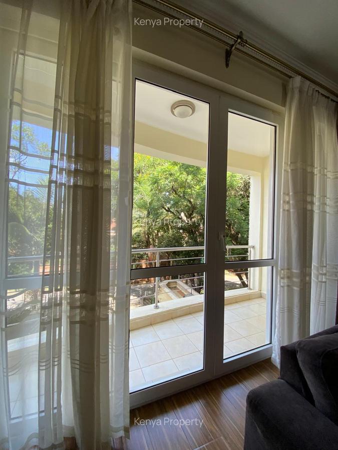 Serviced 2 Bed Apartment with En Suite at Brookside Gardens - 8