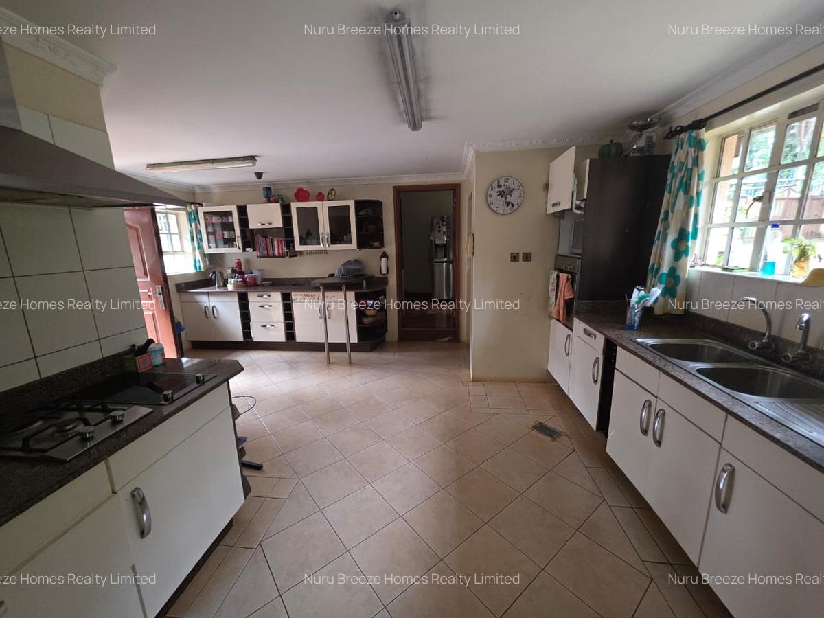 5 Bed House with En Suite in Kyuna - 3
