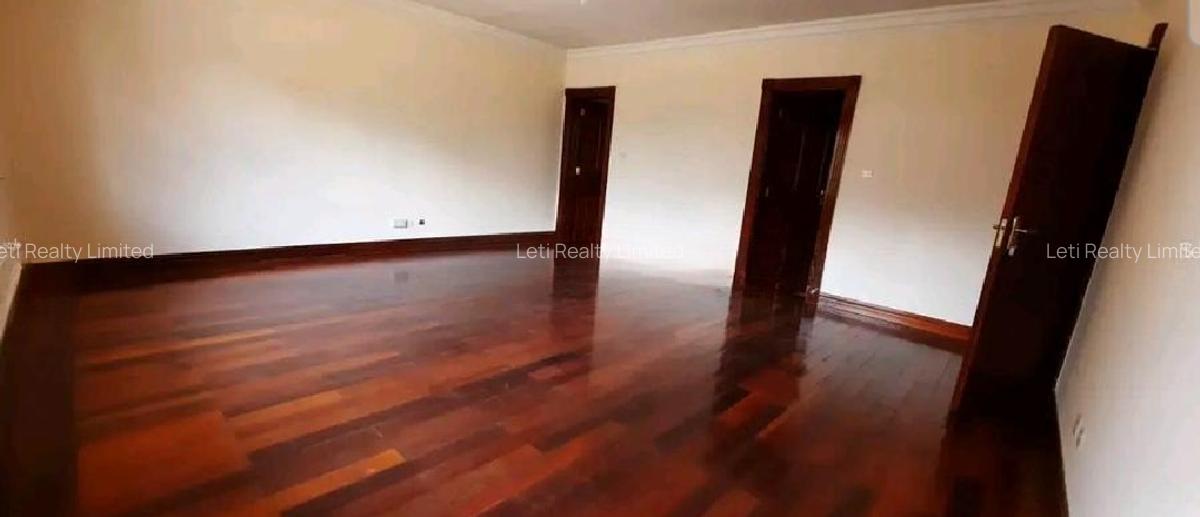 5 Bed Townhouse with En Suite in Lavington - 7