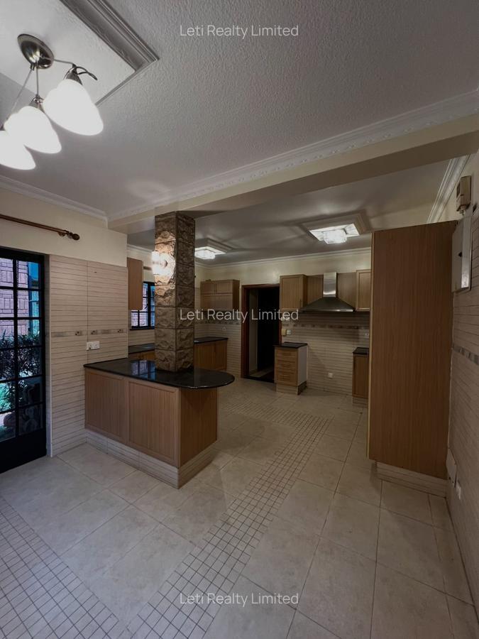 4 Bed Townhouse with En Suite in Kileleshwa - 6