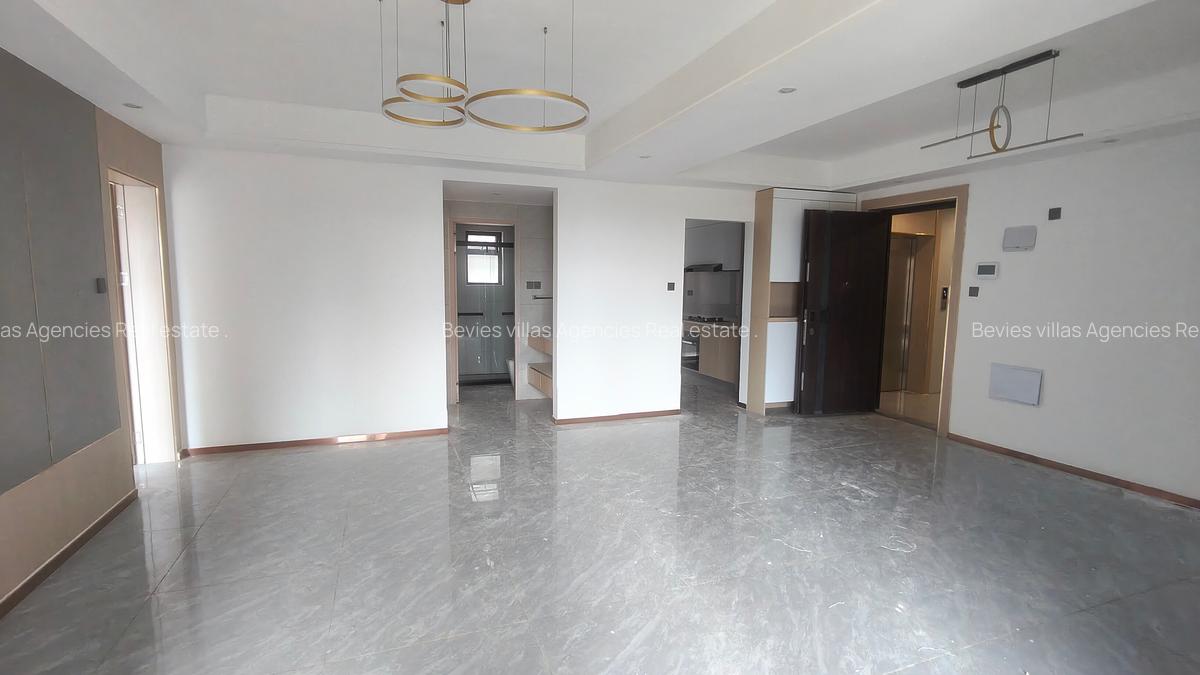 3 Bed Apartment with En Suite at Riverside - 7