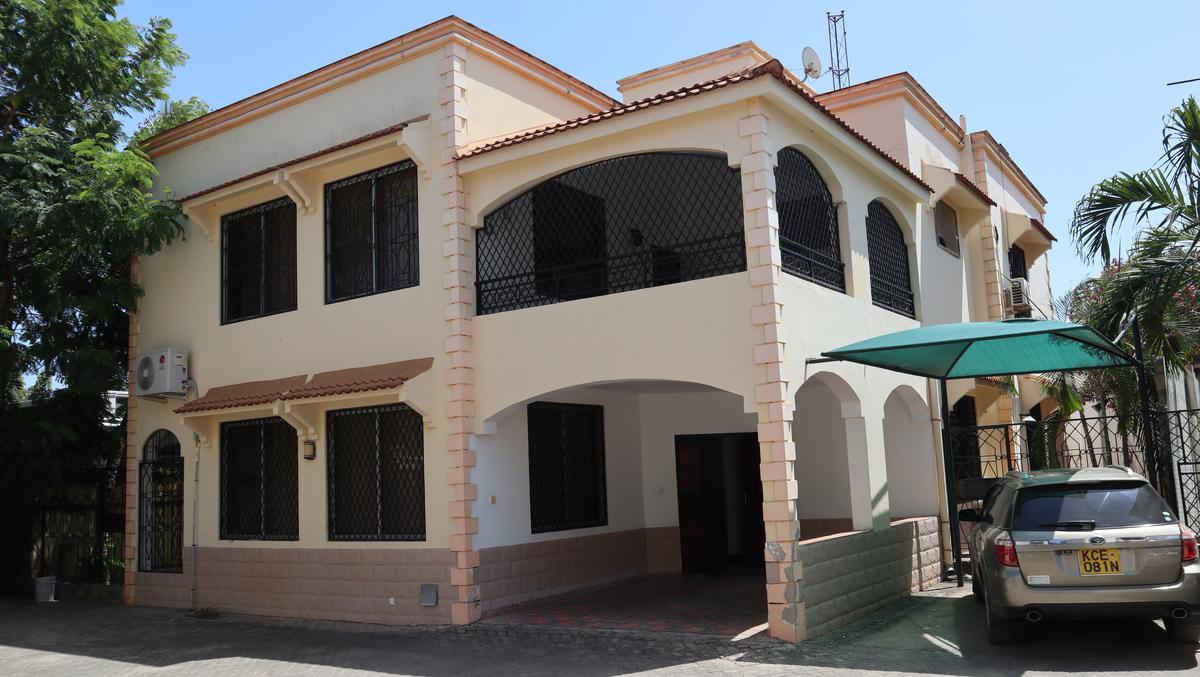 4 Bed Townhouse with En Suite at Nyali - 15