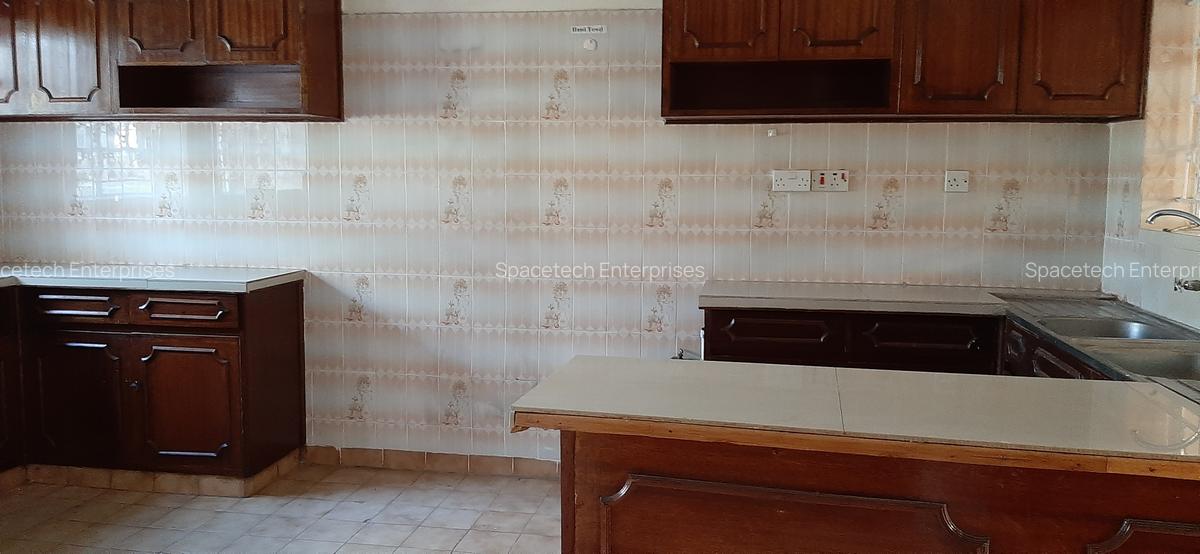 Commercial Property with Backup Generator in Lavington - 10