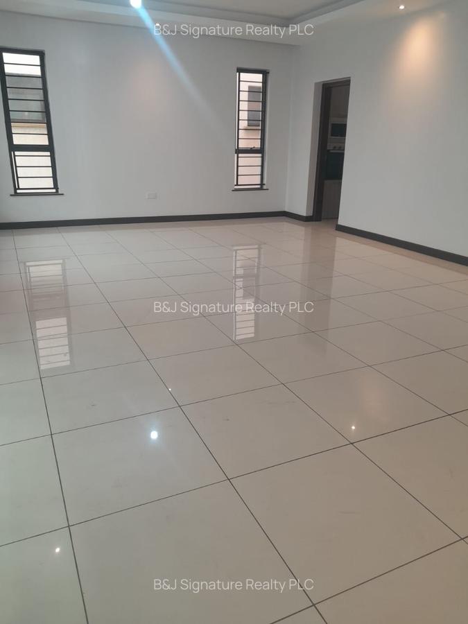 3 Bed Apartment with En Suite in General Mathenge - 17