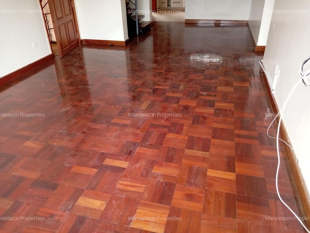 2 Bed Apartment with En Suite at Riverside Drive - 15