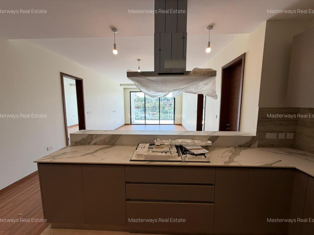 2 Bed Apartment with En Suite at Riverside Drive - 6