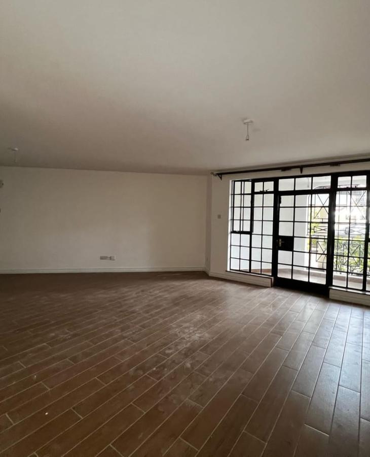 3 Bed Apartment with En Suite in Lavington - 14