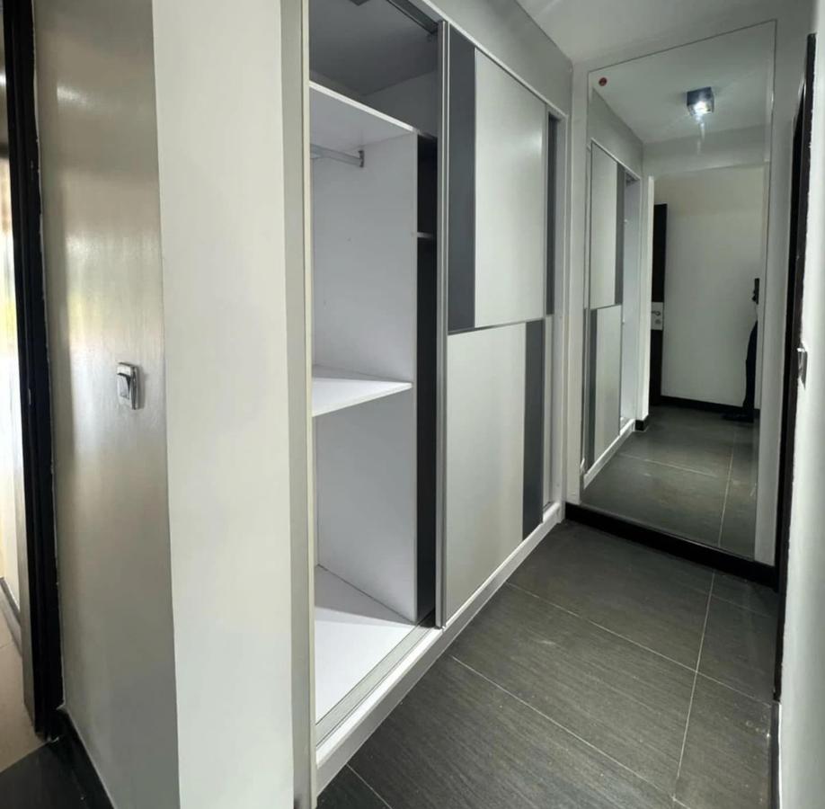 Serviced 3 Bed Apartment with En Suite at Riverside Drive - 10
