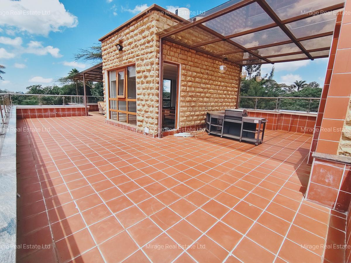6 Bed Villa with En Suite in Lavington - 3