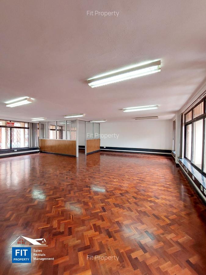 3,000 ft² Office with Backup Generator in Westlands Area - 7