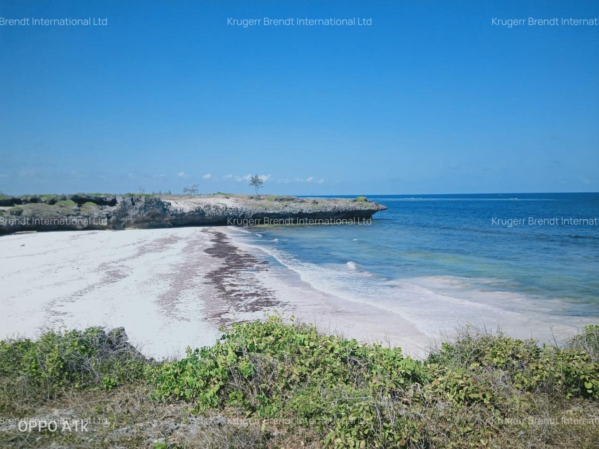 20 ac Land at Chumani - 1