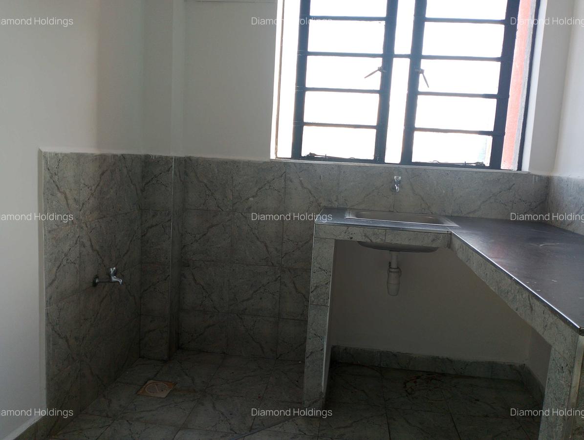 3 Bed Apartment with En Suite at Parklands - 2