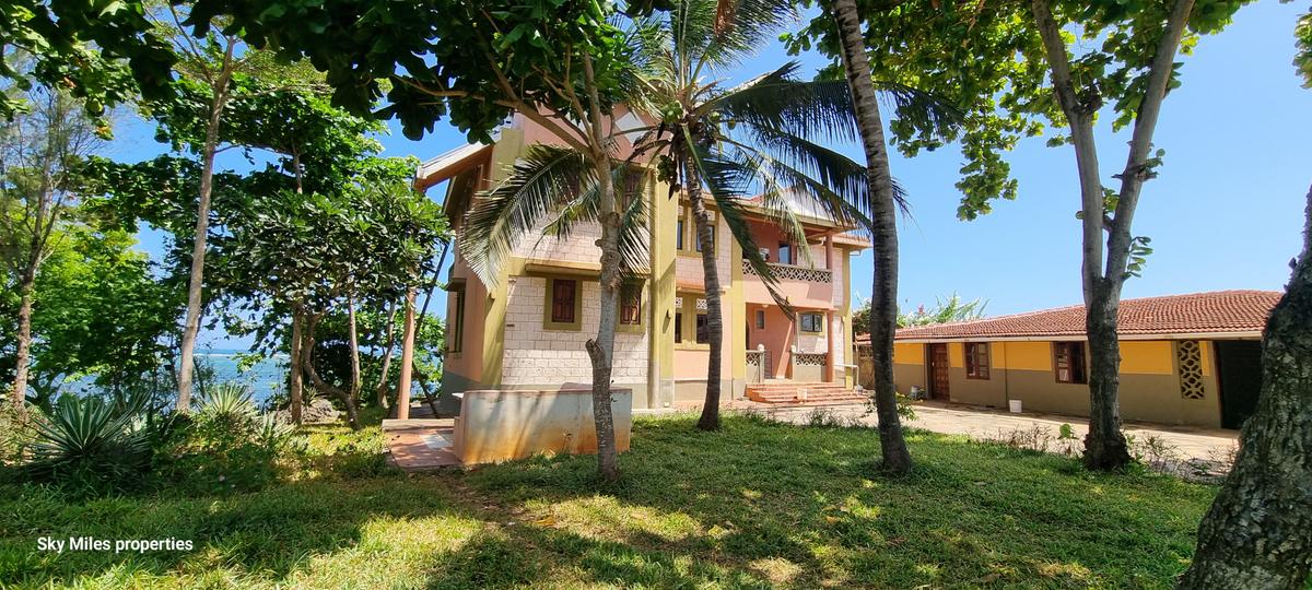 4 Bed Villa with En Suite at Kanamai - 4