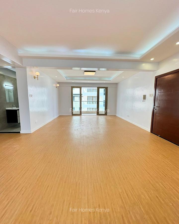 4 Bed Apartment with En Suite at Hatheru Road - 1