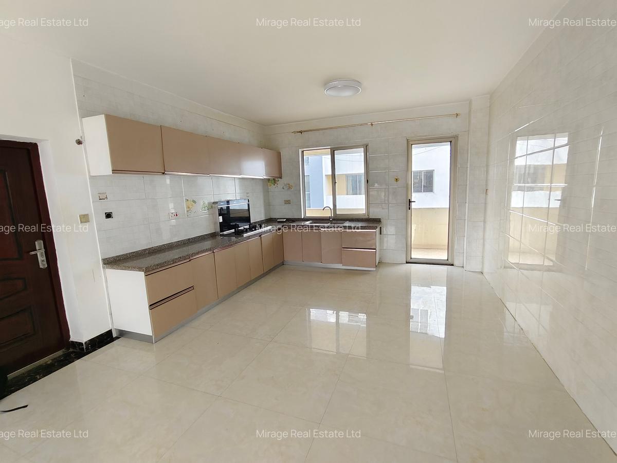 3 Bed Apartment with En Suite in Kileleshwa - 18