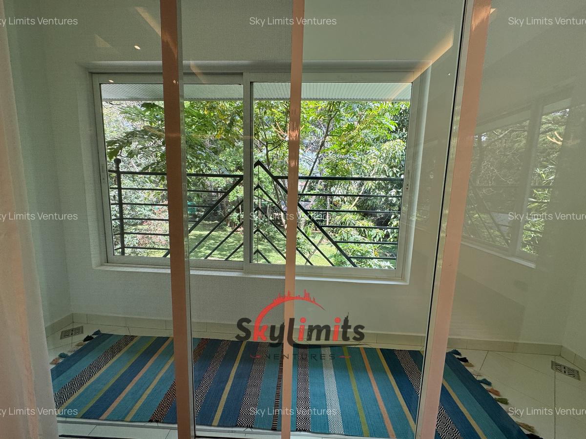 Serviced 2 Bed Apartment with En Suite in Gigiri - 13