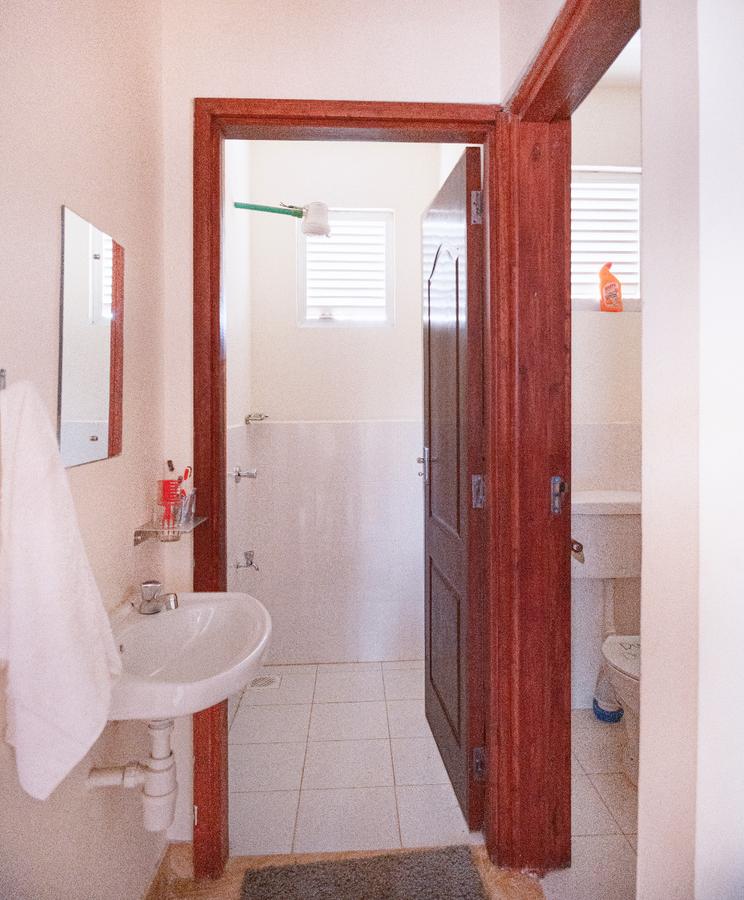 Serviced 2 Bed Apartment with En Suite at Near Maasai Mall - 11