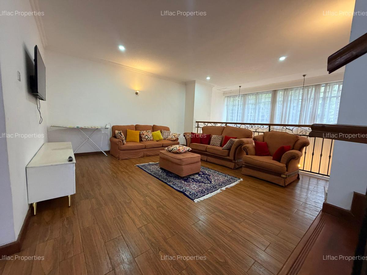 5 Bed Townhouse with En Suite in Runda - 10