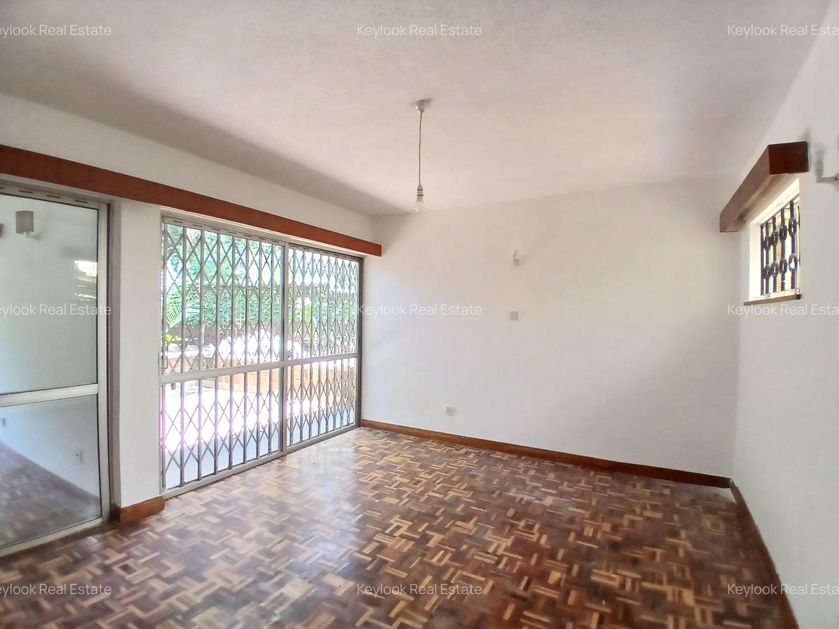 4 Bed Townhouse with En Suite at Lavington Green - 8