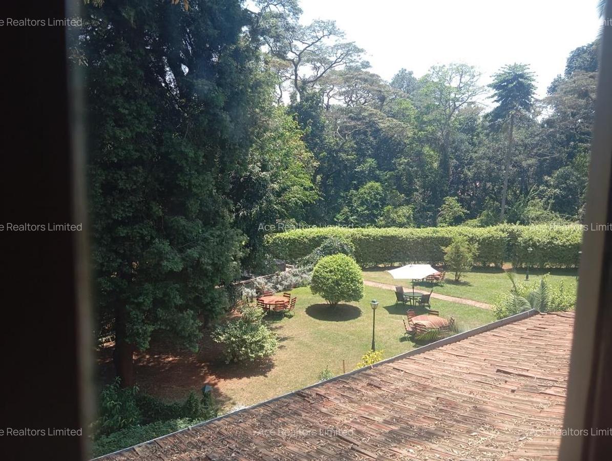 6 Bed House with En Suite at Near Muthaiga Golf Club Nairobi - 9