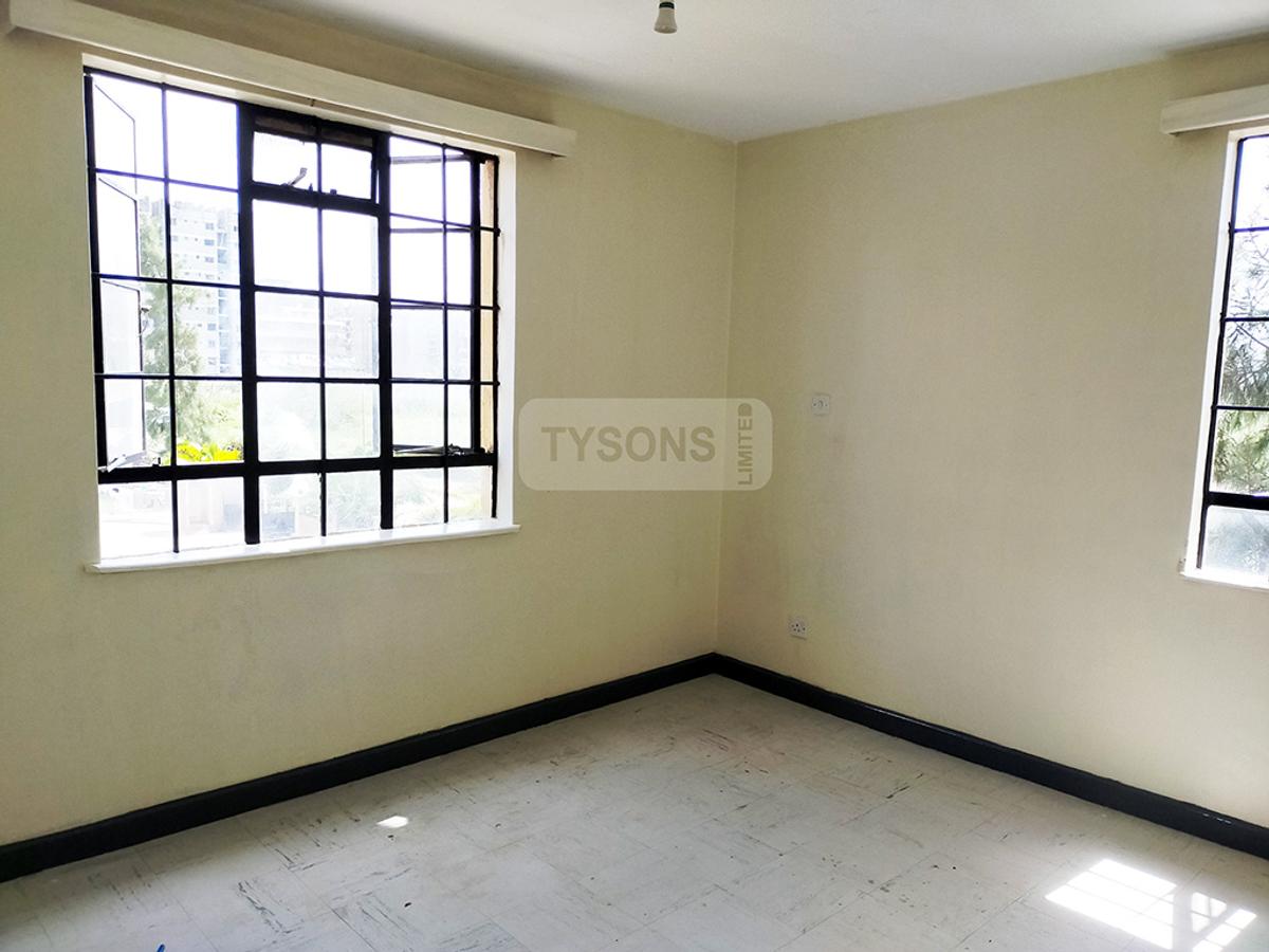 3 Bed Apartment with En Suite in Embakasi - 4