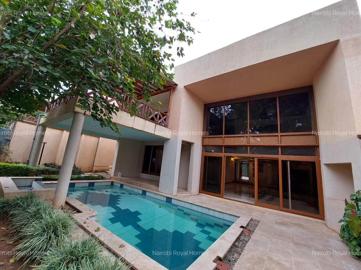 5 Bed Townhouse with En Suite at Convent Drive - 10