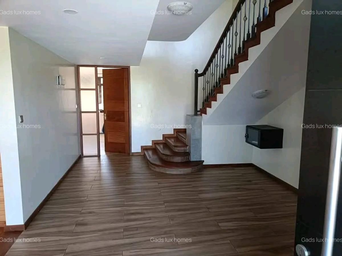 5 Bed Villa with En Suite at Runda - 8