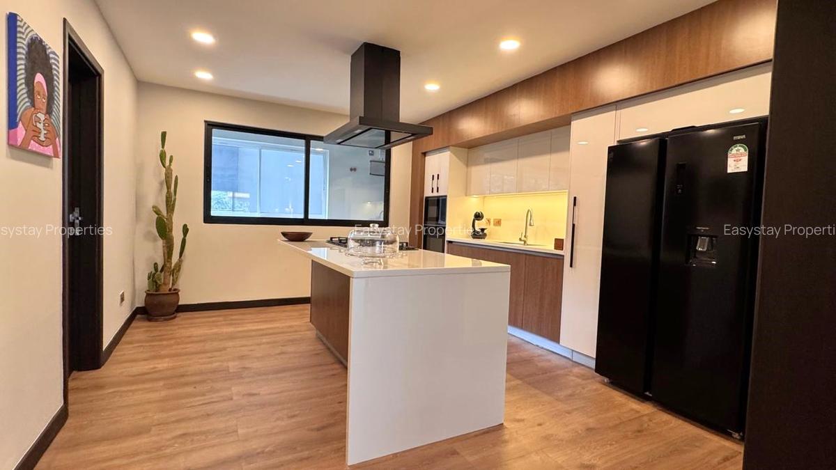 Furnished 3 Bed Apartment with En Suite in Riverside - 13