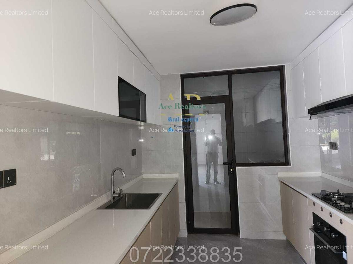 2 Bed Apartment with En Suite at Riverside - 5