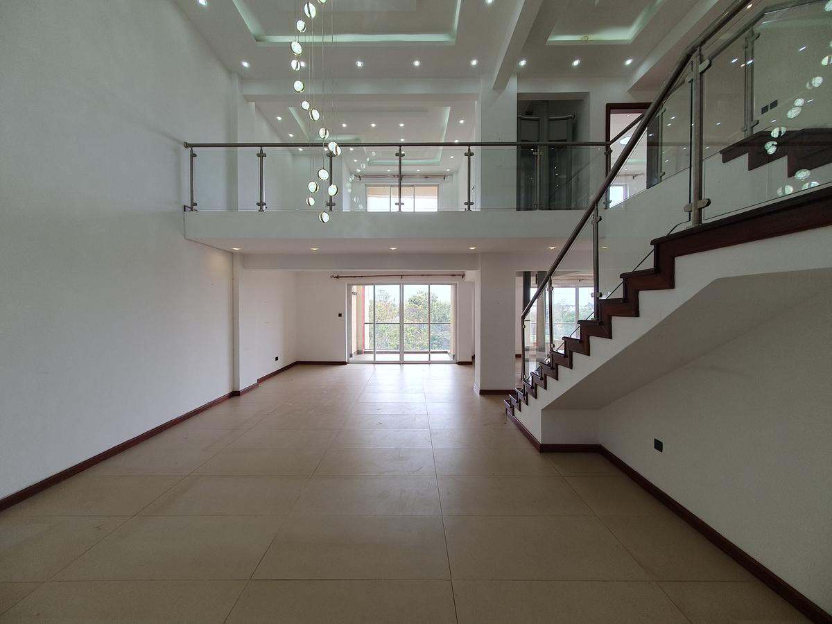 4 Bed Apartment with En Suite in General Mathenge - 2