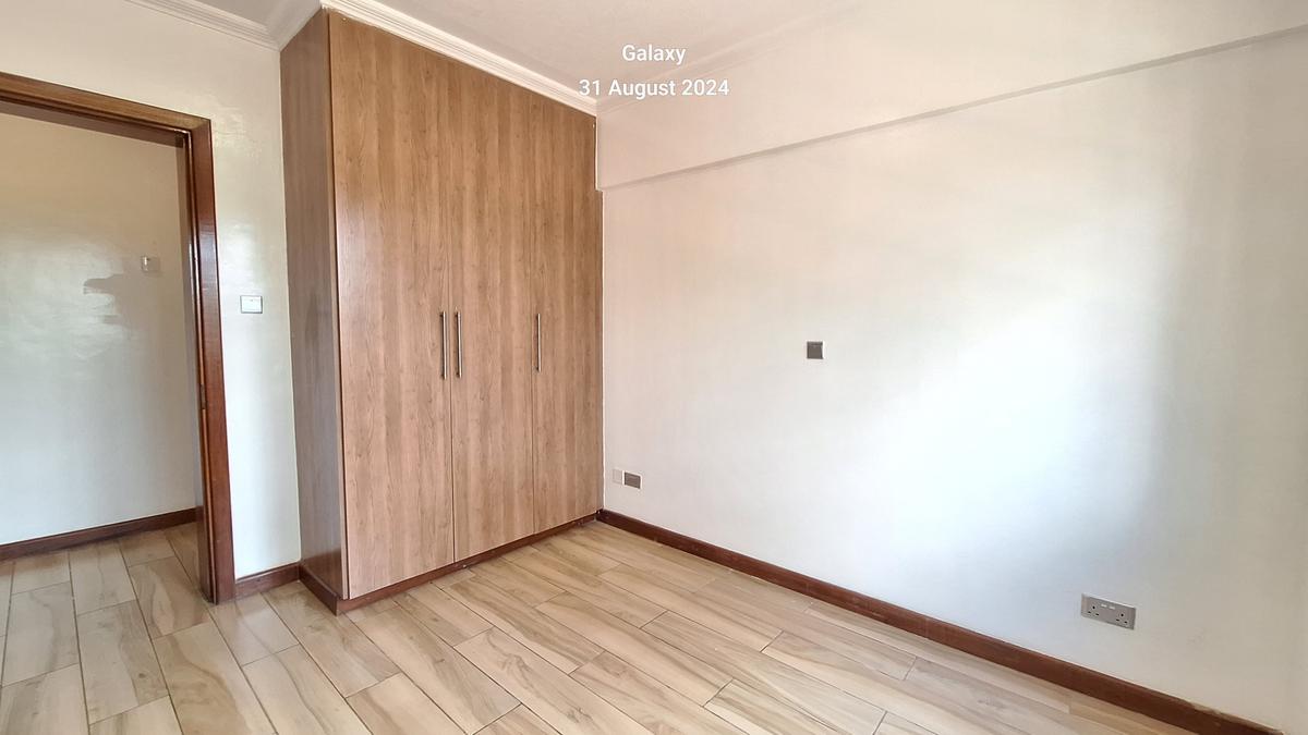 2 Bed Apartment with En Suite at Raphta Road - 9