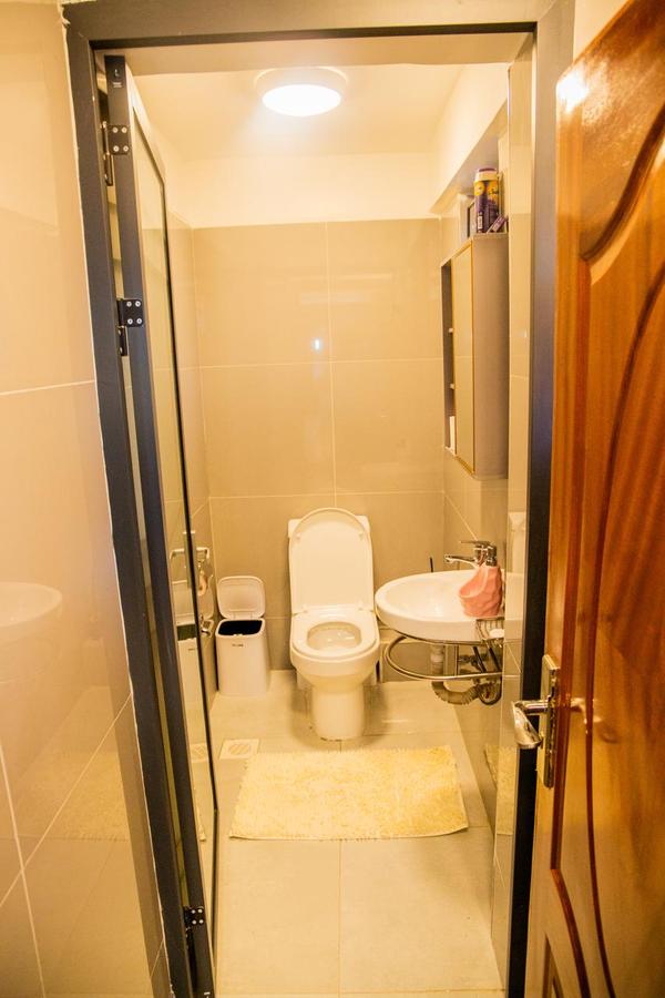 Serviced 1 Bed Apartment with En Suite at Westlands - 16