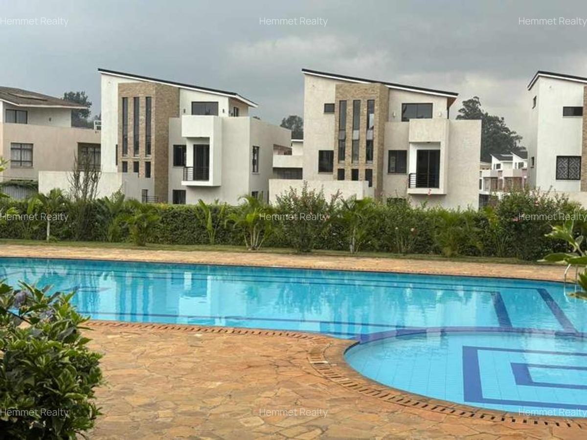 4 Bed Townhouse with En Suite in Runda - 9