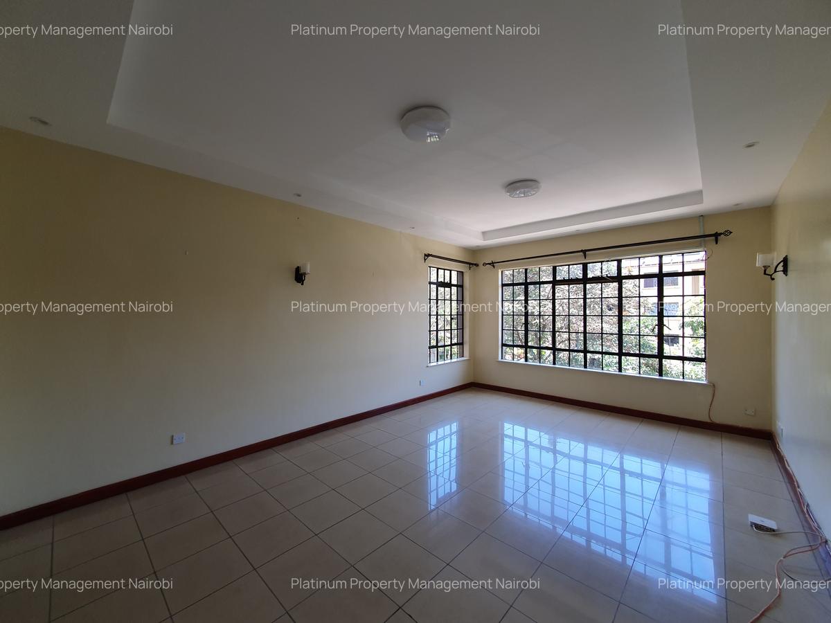 4 Bed Apartment with En Suite in General Mathenge - 1