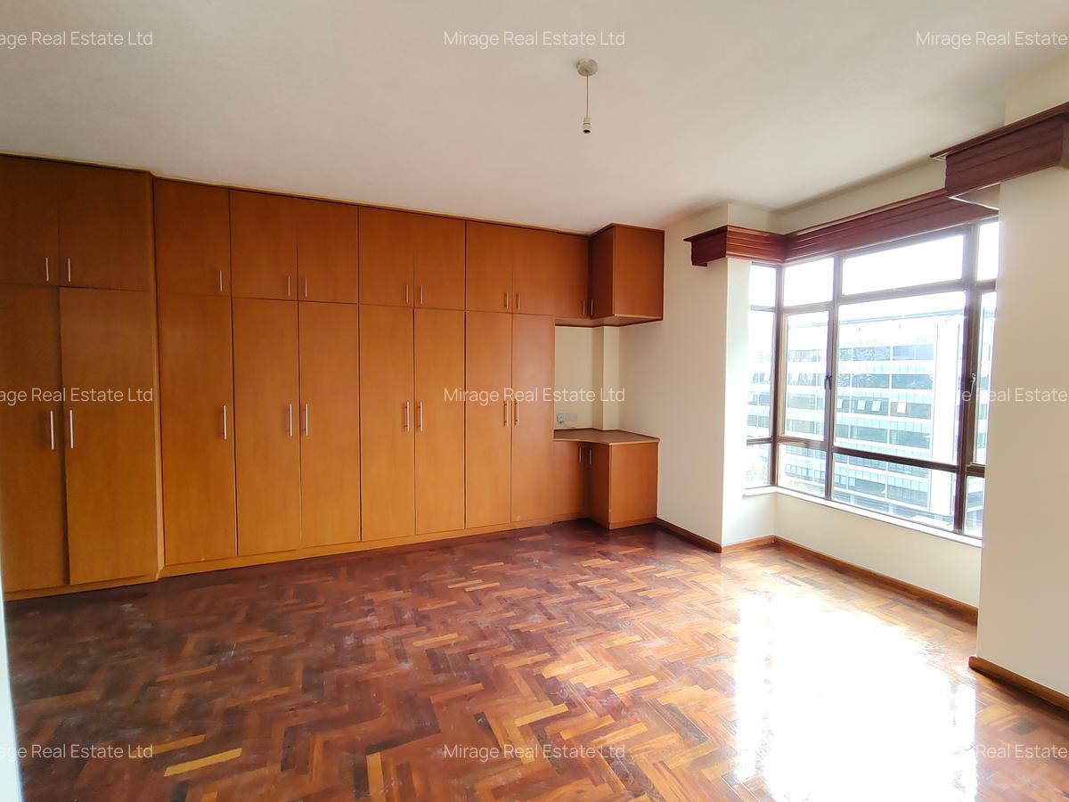 3 Bed Apartment with En Suite in Kilimani - 8
