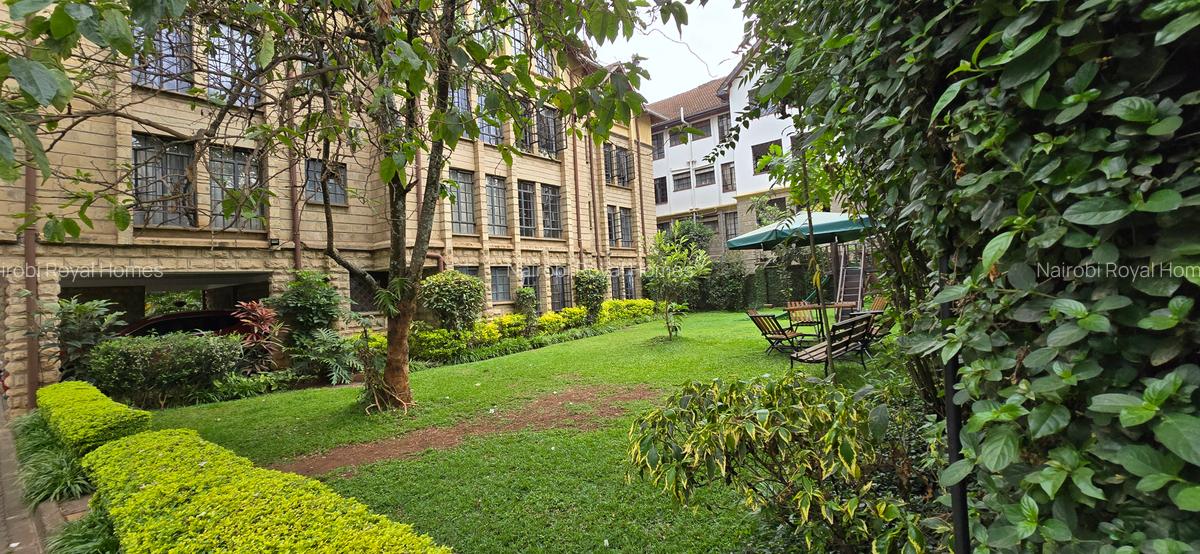 2 Bed Apartment with Swimming Pool at Valley Arcade - 5