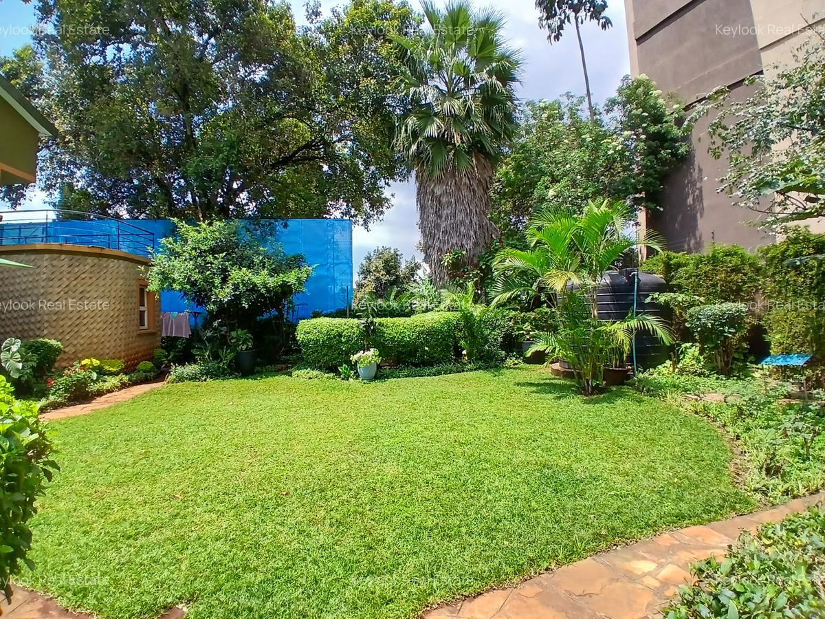 4 Bed Townhouse with En Suite at Riverside Drive - 2